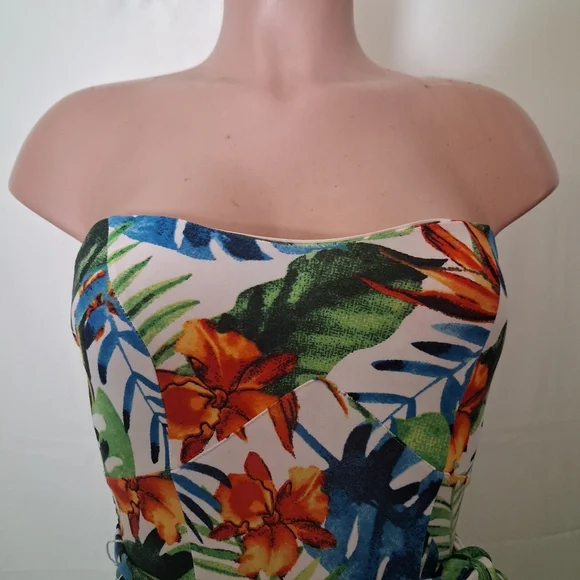 No Boundaries Strapless Tropical Floral Jumpsuit Size XS Wide Leg Summer Romper - Picture 8 of 10